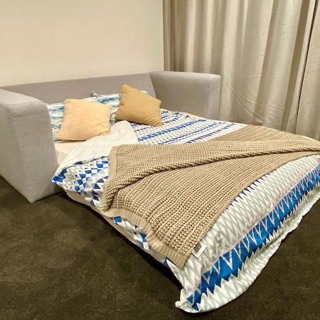 Modern 2-Bedroom Apartment 7-Mins Walk To Queenstown Exteriör bild