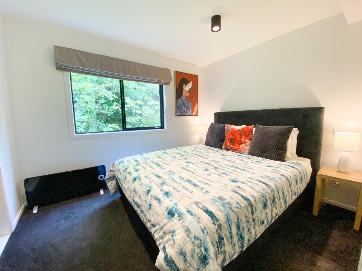 Modern 2-Bedroom Apartment 7-Mins Walk To Queenstown Exteriör bild